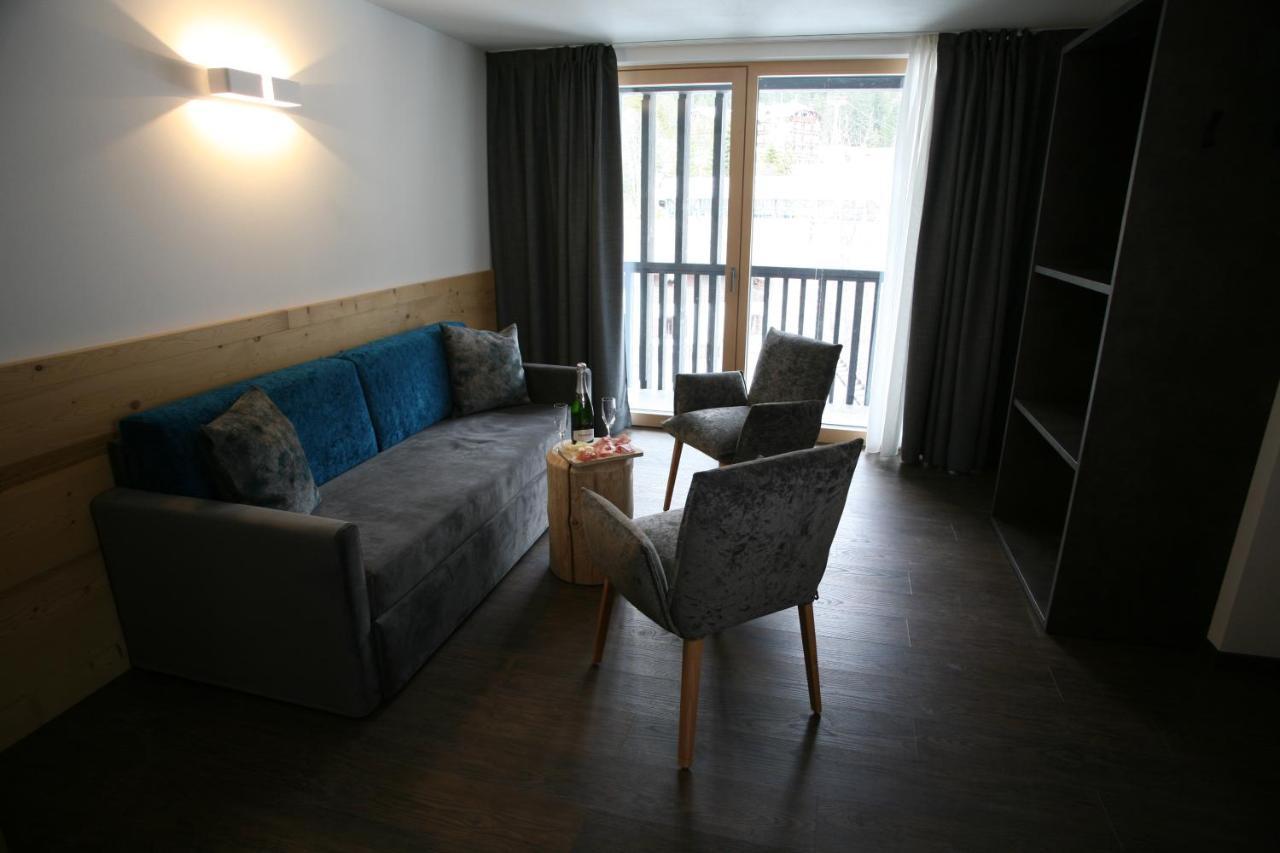 Alpen Hotel Vidi Madonna Exteriör bild