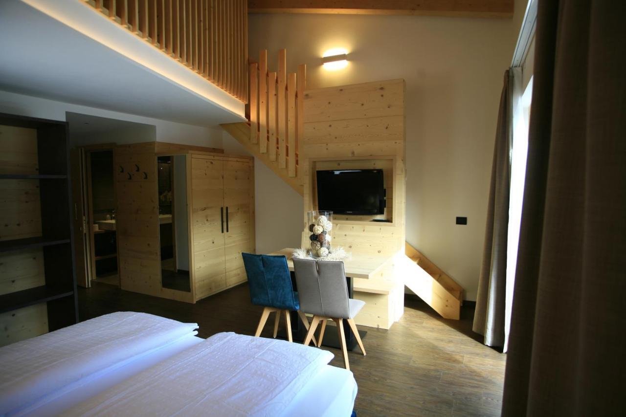 Alpen Hotel Vidi Madonna Exteriör bild