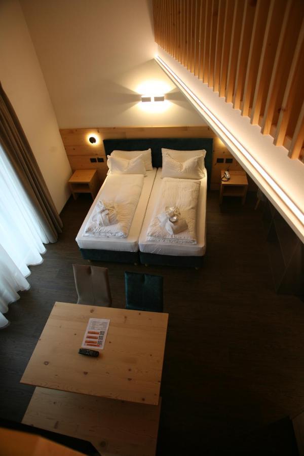 Alpen Hotel Vidi Madonna Exteriör bild