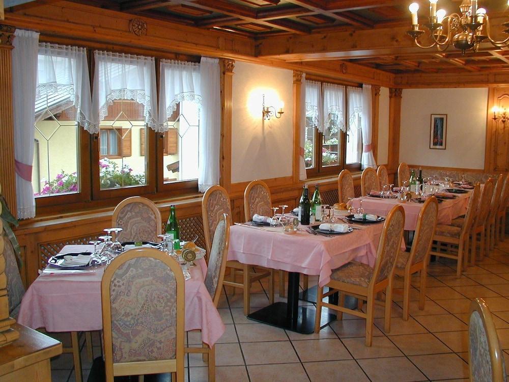 Alpen Hotel Vidi Madonna Exteriör bild