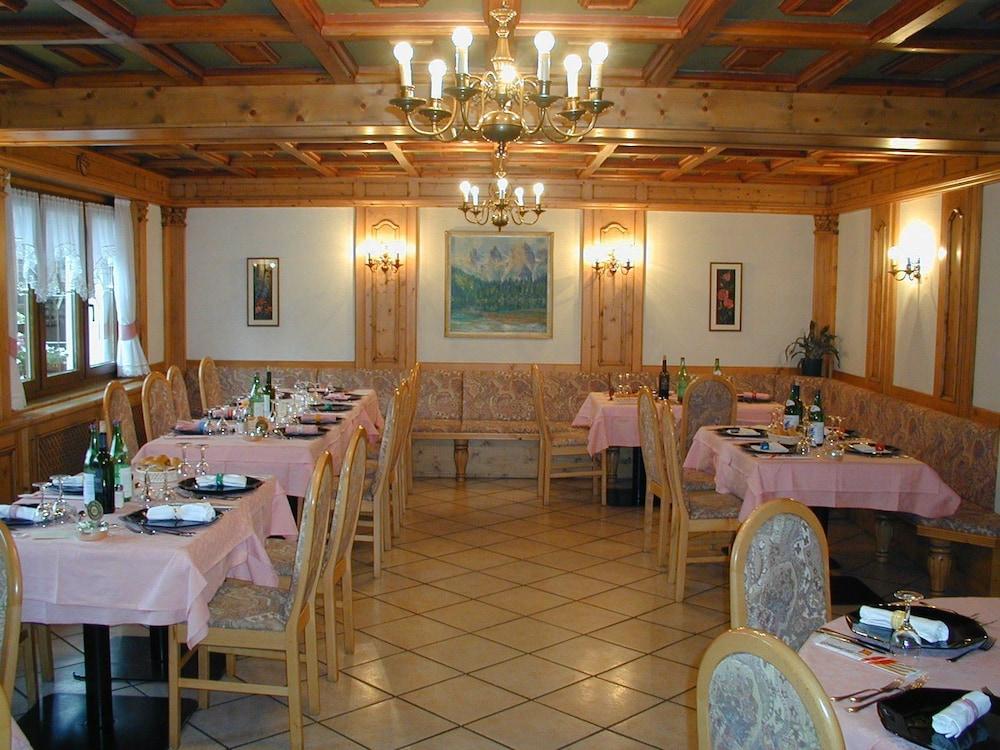 Alpen Hotel Vidi Madonna Exteriör bild